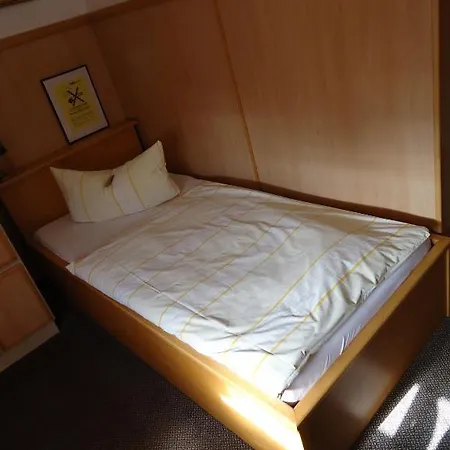 מלון Cityhotel 3*